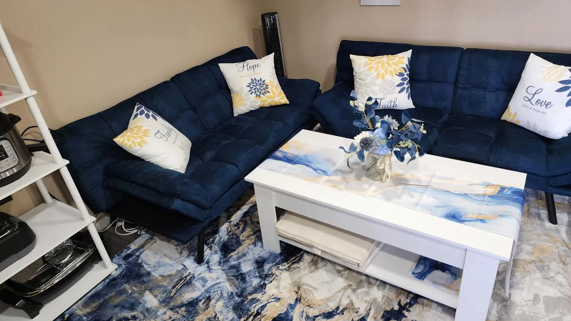 Entire Basement With Private Entrance Within Walking Distance From The Gaylord Hotel Aurora 0*,